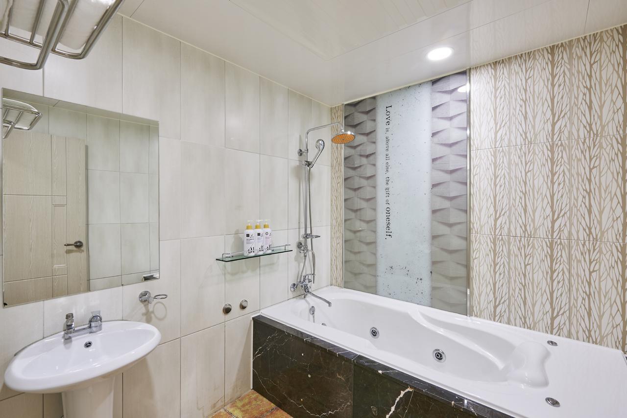 Venture Hotel Kvangdzsu Kültér fotó
