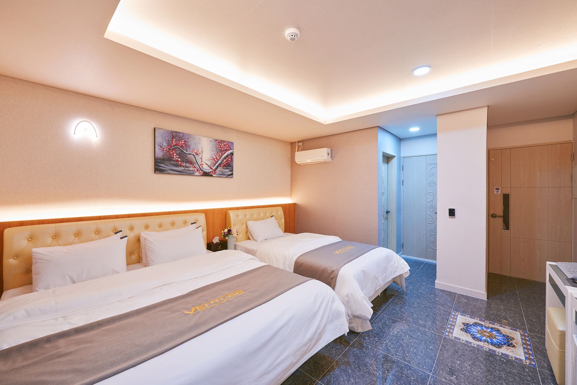 Venture Hotel Kvangdzsu Kültér fotó